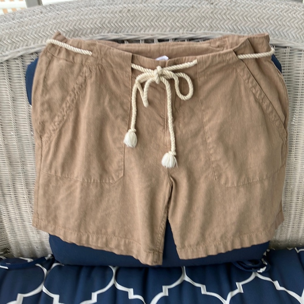 Fresh Produce Bottoms NWOT Cargo Bermuda Shorts, Rope Tie, Zipper & Buttons,